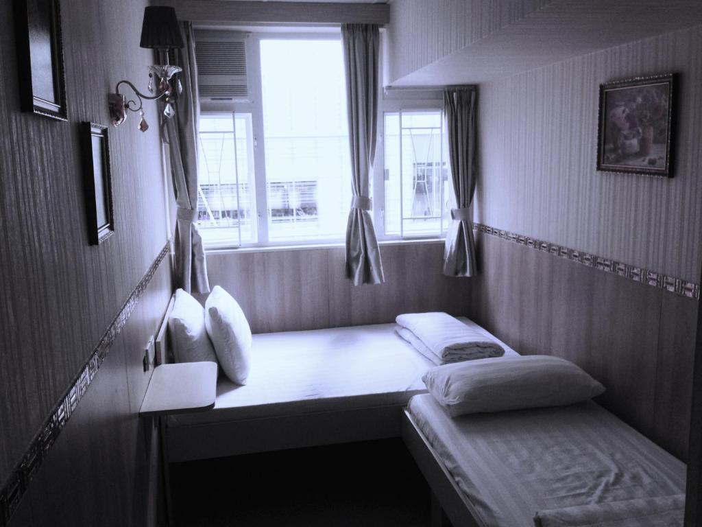 Kowloon Youth Village Tsim Sha Tsui 九龙青年公寓 Hong Kong Room photo